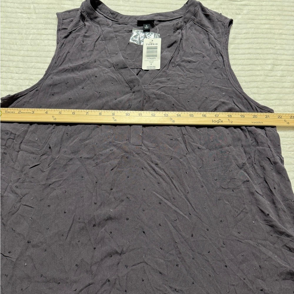 Torrid Dark Gray Sleeveless Top - Picture 4 of 6
